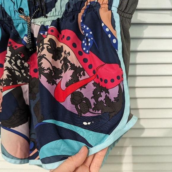 Nike Icon Clash Tempo Running Shorts Size Small - Picture 7 of 7